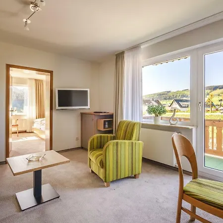 בית הארחה Haus Kieferneck וילינגן